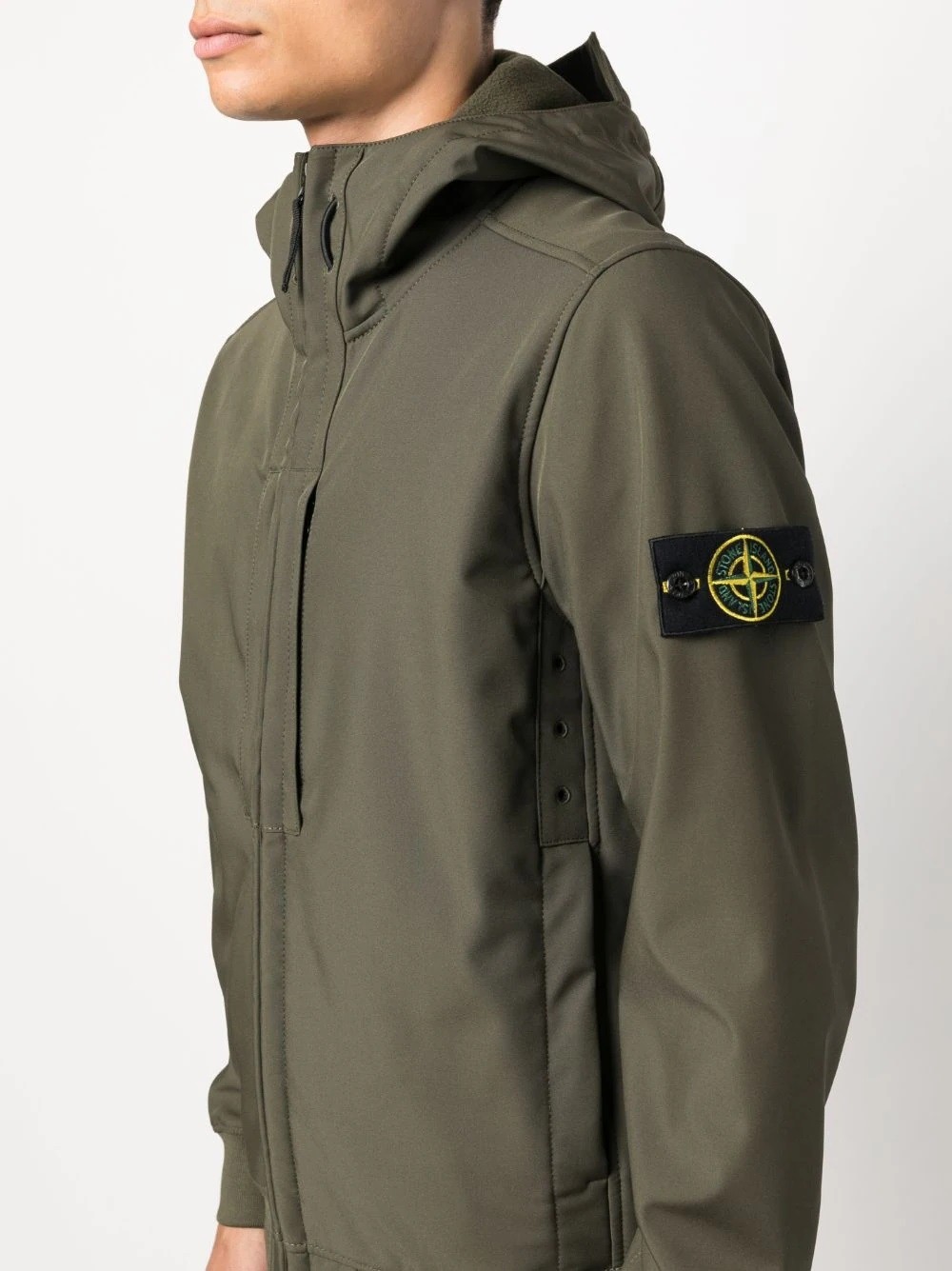Stone Island Q0122 Soft Shell-R_E.Dye® Technology Recycled Polyester Jacket  Olive Green